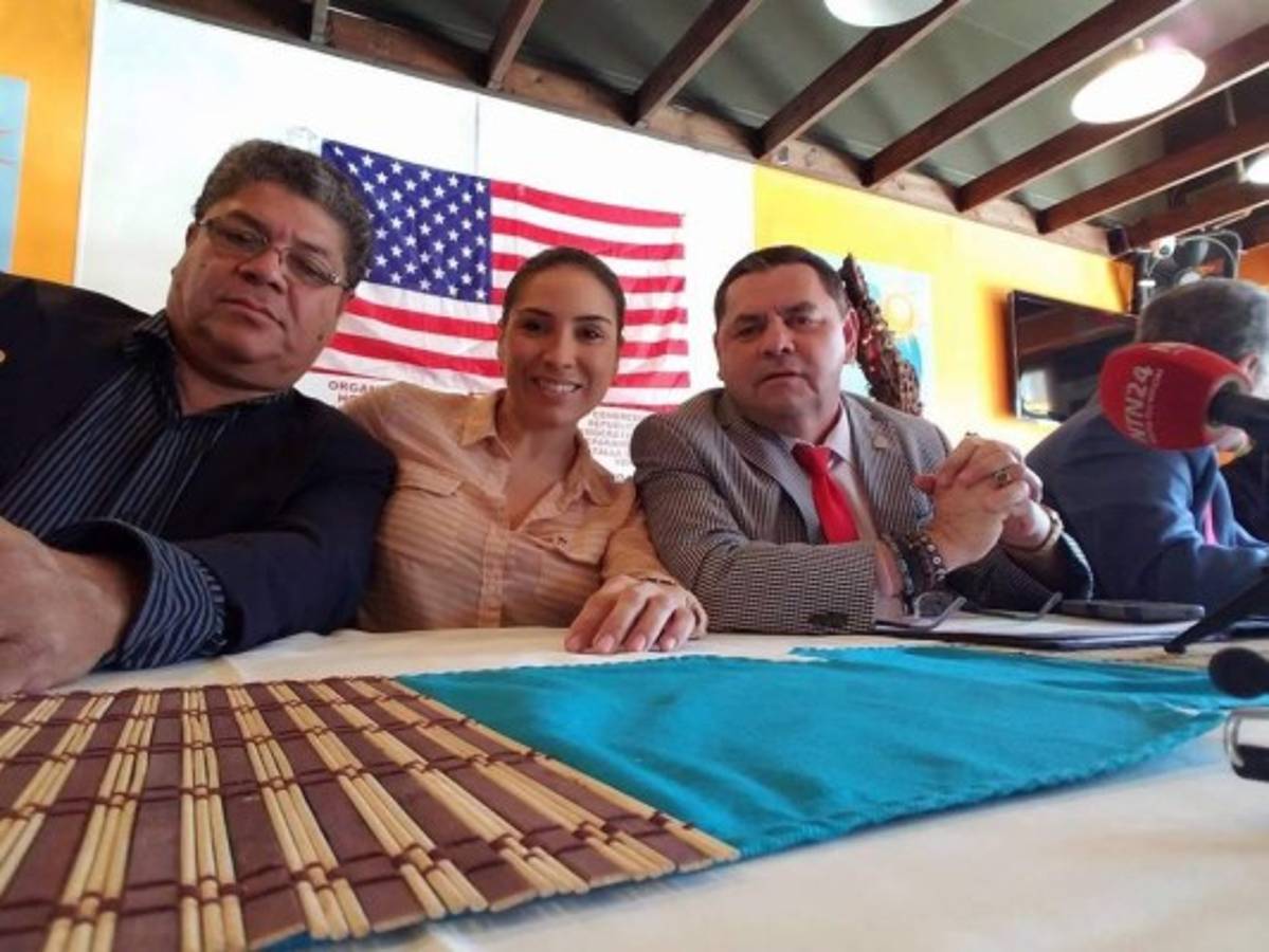 EEUU: Líderes latinos exhortan a activistas a mantener la calma ante triunfo de Trump