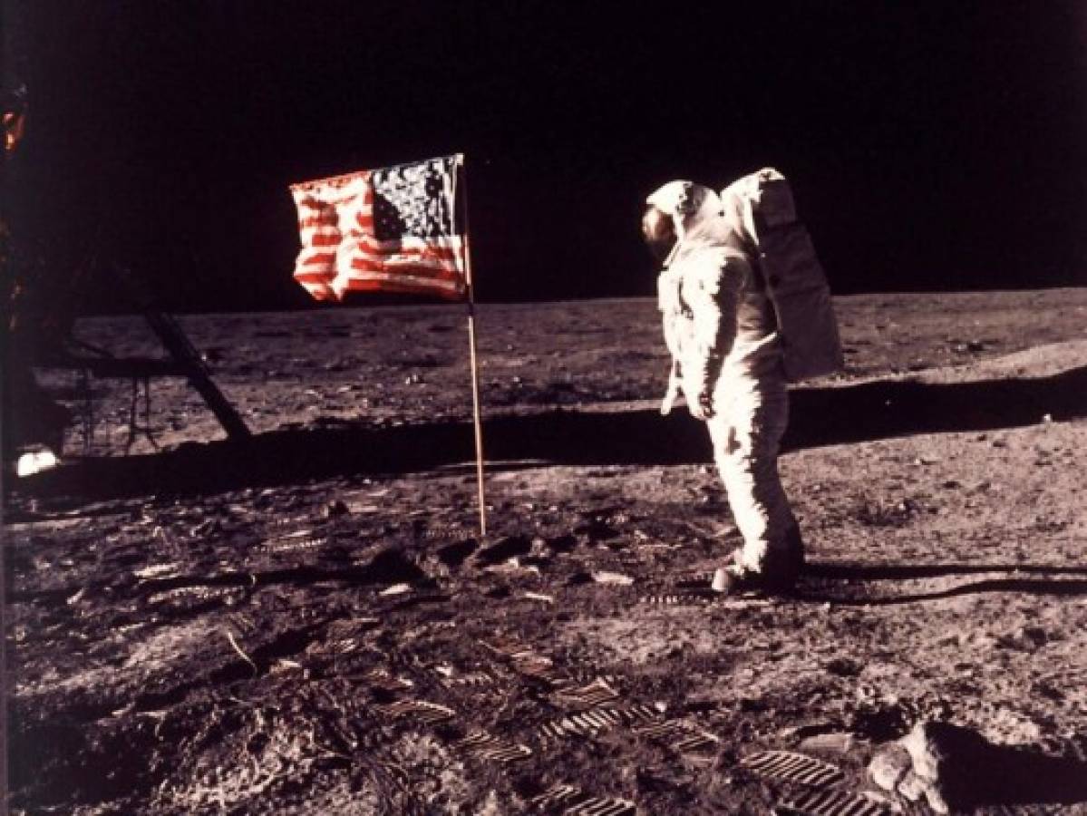Las 'fake news' sobre Apolo 11: ¿por qué la gente no cree en la llegada a la Luna?