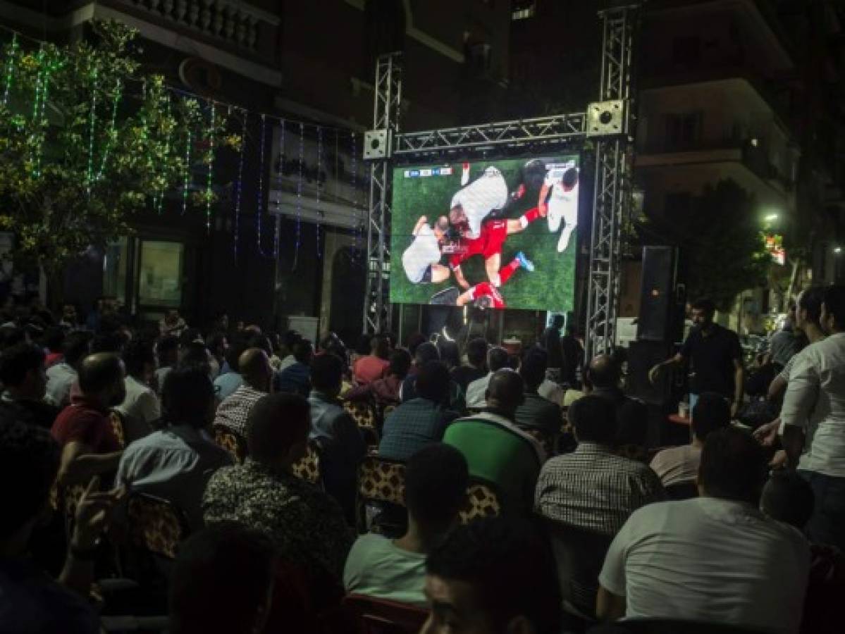 Periódicos egipcios tildan de carnicero a Sergio Ramos por lesión de Salah