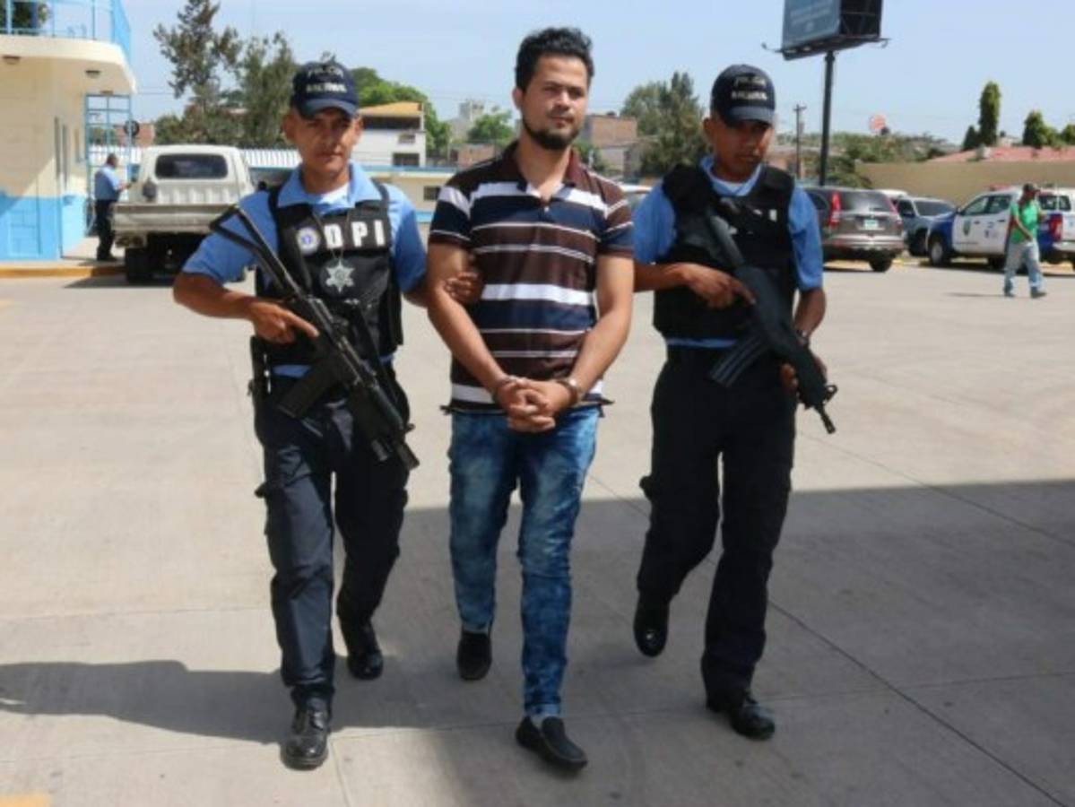 Cae presunto falsificador de antecedentes policiales