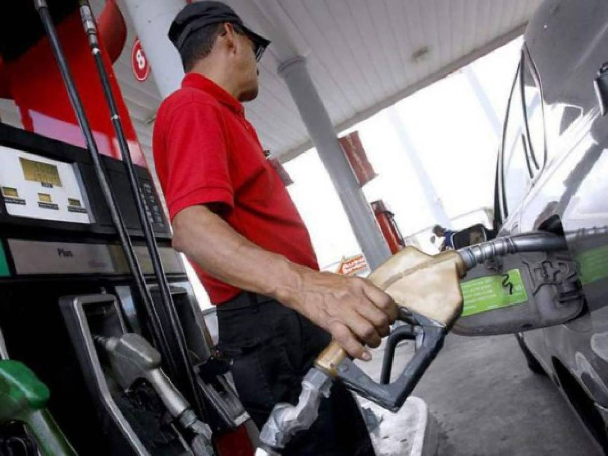 Precio de los combustibles registran un nuevo incremento este lunes en Honduras