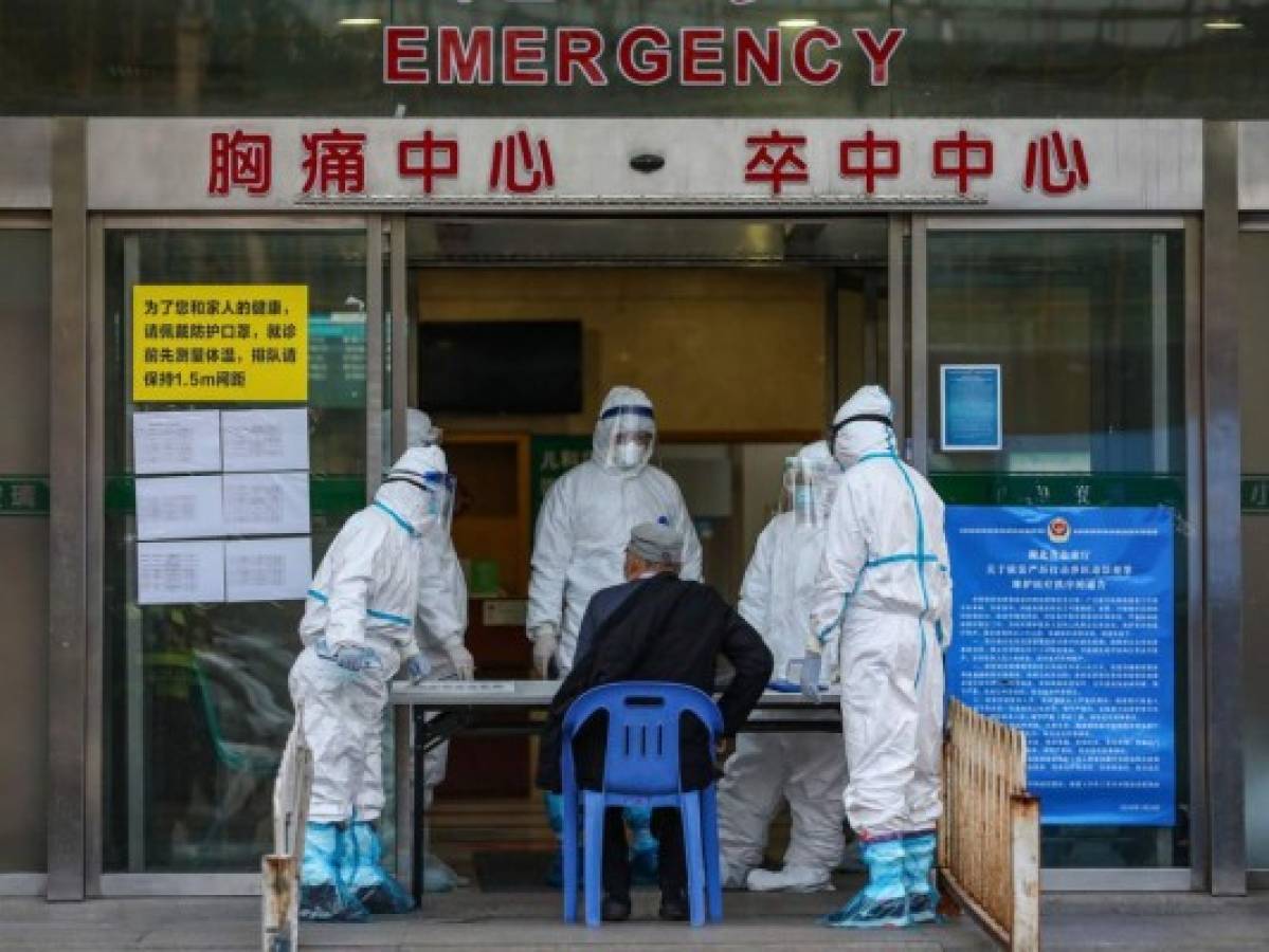 Muertes por coronavirus en China superan las 3,000