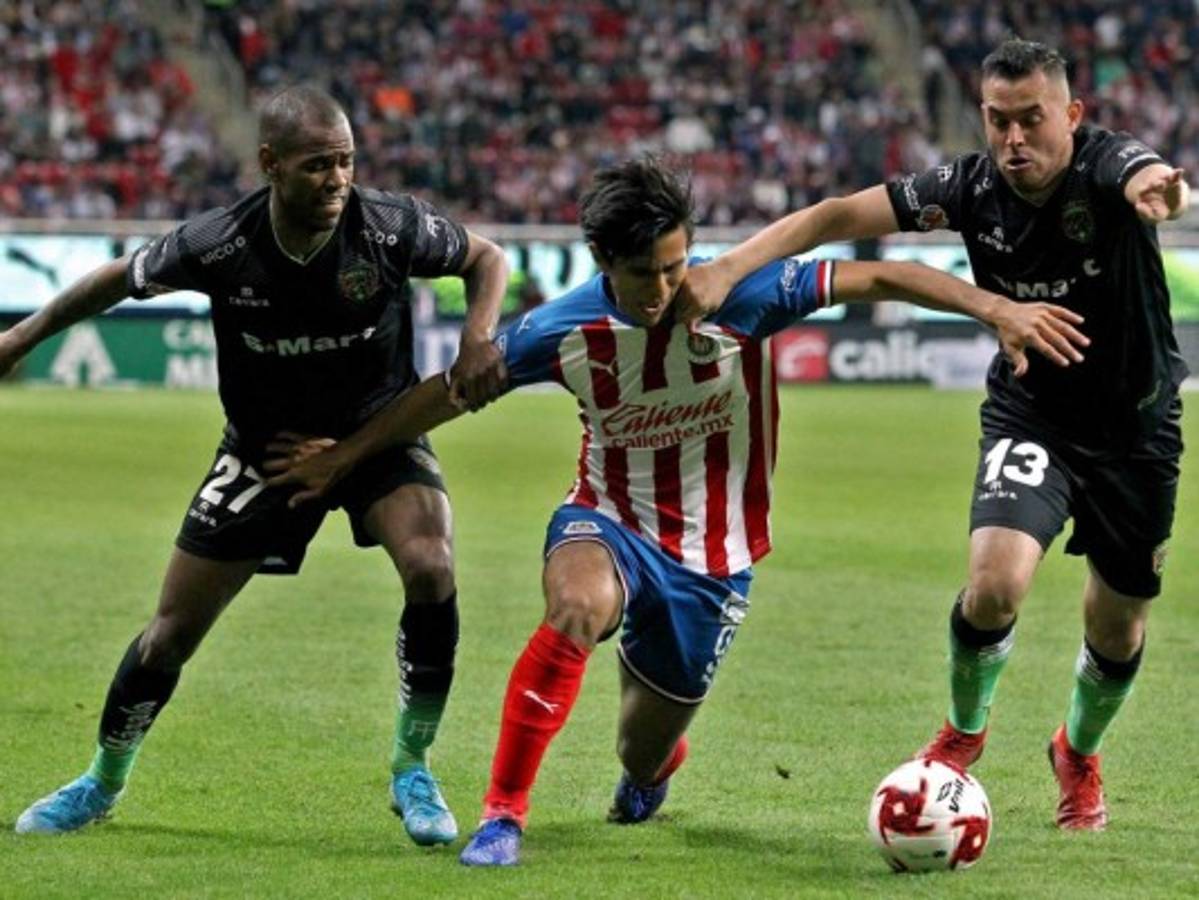 Guadalajara vence a Juárez y Atlas remonta ante Cruz Azul en el fútbol mexicano