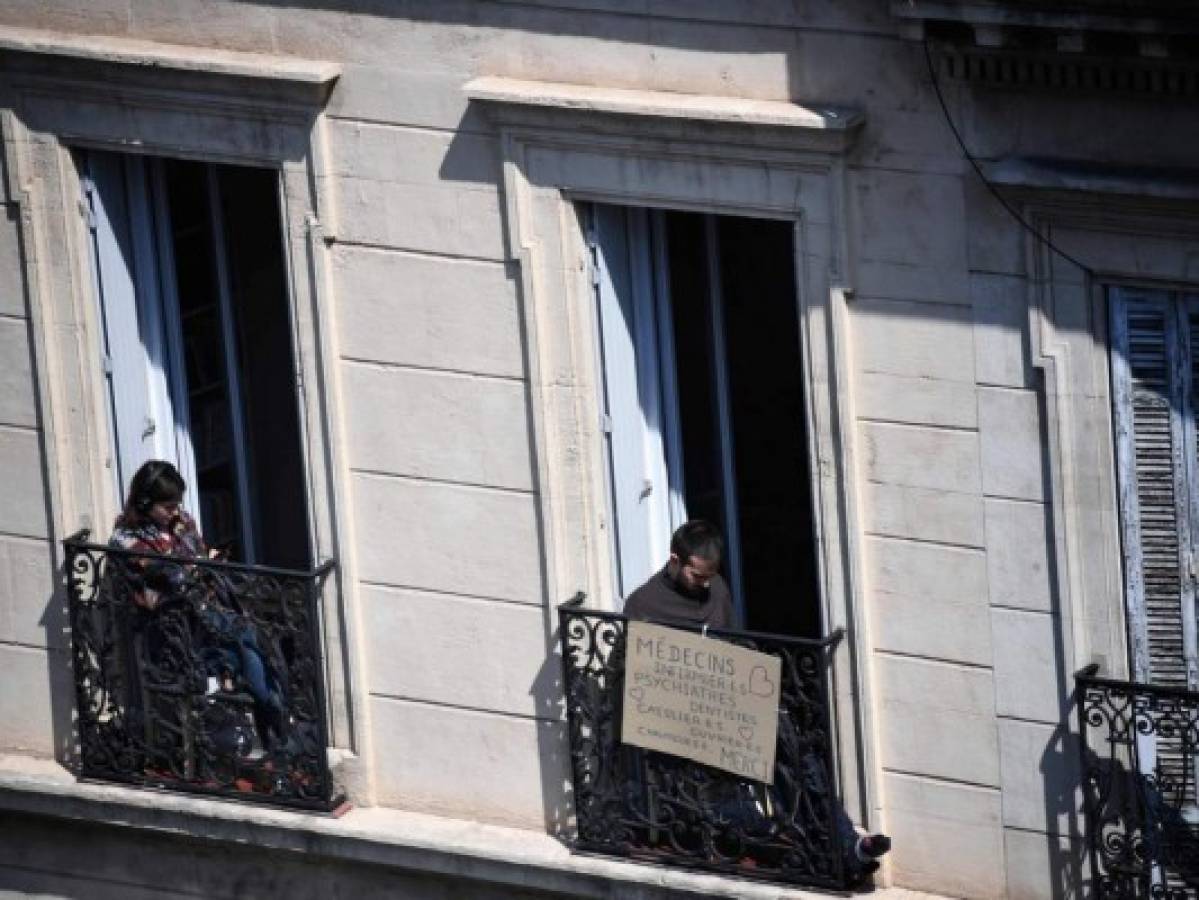 Francia prolonga el confinamiento más allá del 15 de abril