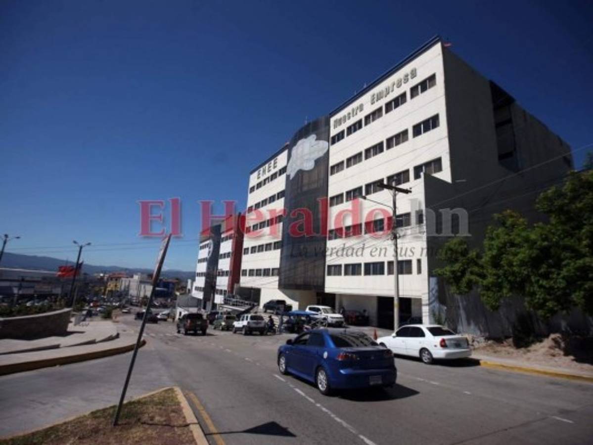 Deuda pública de la ENEE sube a 50,333.3 millones de lempiras