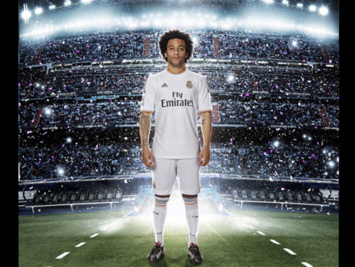 Fotos y video: La nueva camisa del Real Madrid