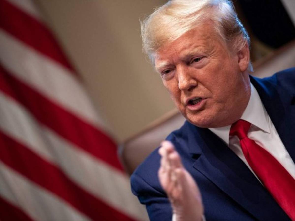 Demócratas anuncian batería de audiencias públicas en investigación contra Trump