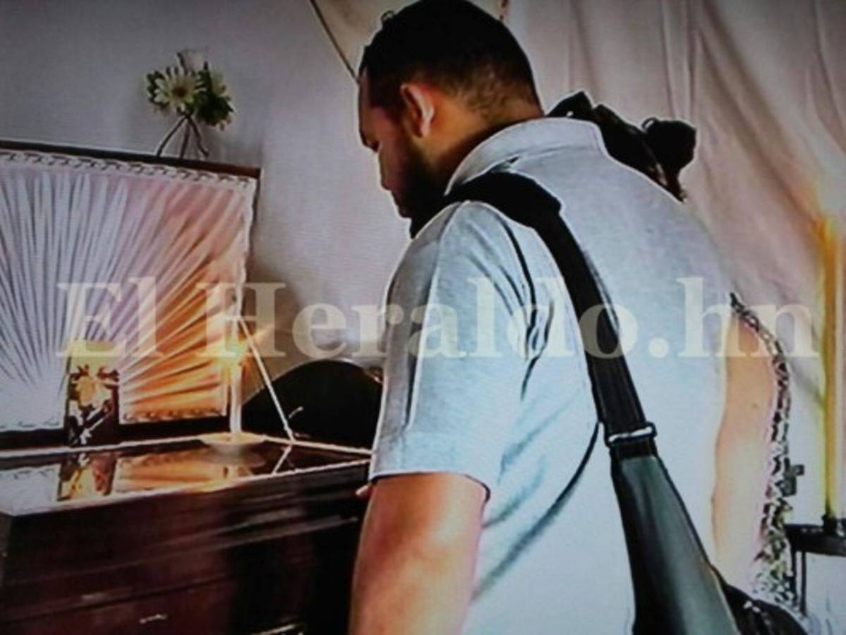 Familiares y amigos le dan el último adiós a 'Miami”: obrero que murió soterrado