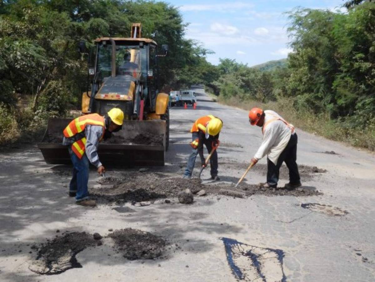625 millones de lempiras invierten en la reconstrucción de carreteras