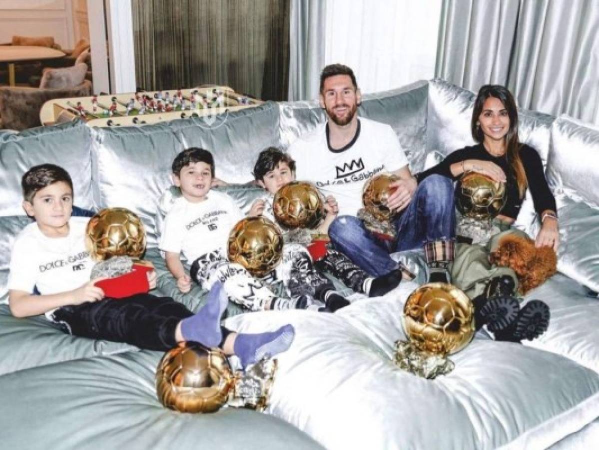 Messi y su familia acaparan todas las miradas en compañía de sus siete Balones de Oro