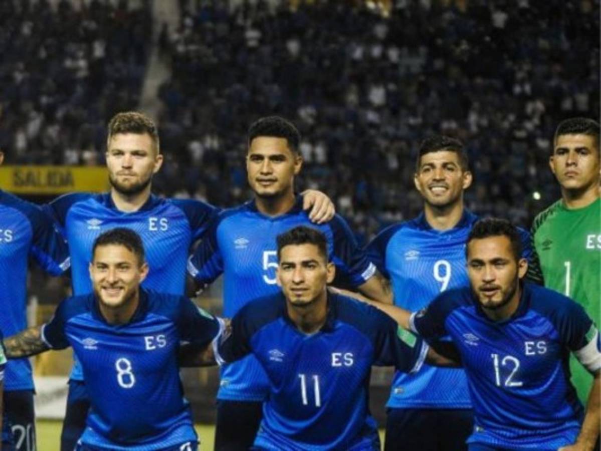 Oficial: El Salvador confirma su alineación para enfrentar a Honduras  