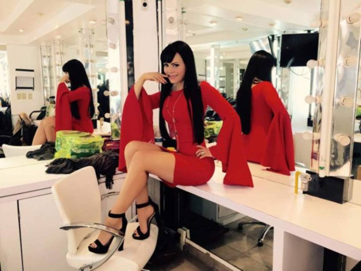 Maribel Guardia no descarta operarse su parte íntima