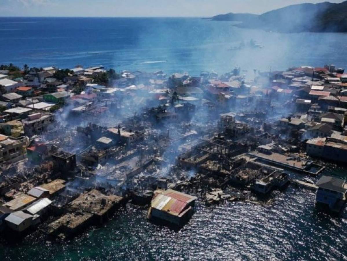 Catástrofe en Guanaja: 2,500 personas afectadas, 90 casas destruidas y 120 con daños  
