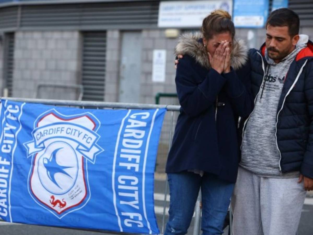 La familia de Emiliano Sala reanuda la búsqueda gracias a una colecta