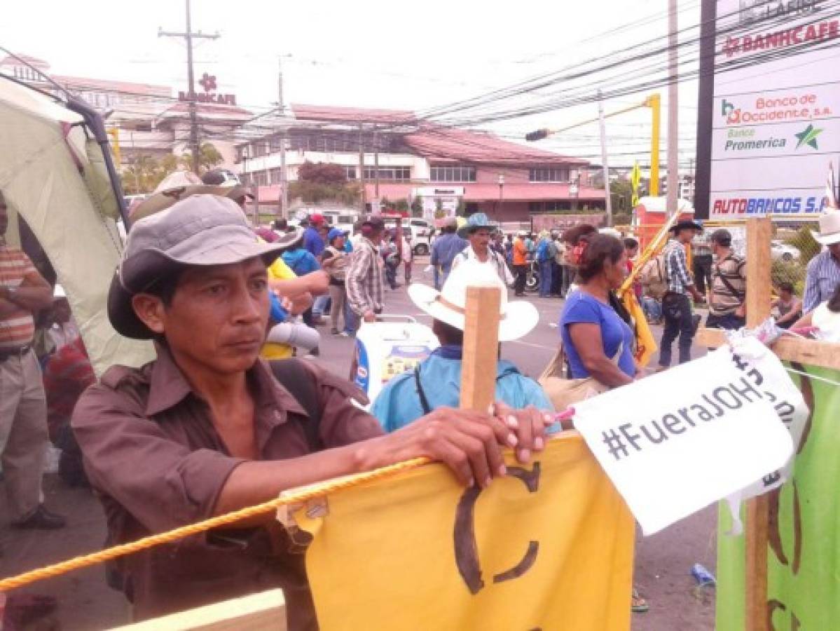 Reubican a jóvenes que realizan huelga de hambre en Tegucigalpa