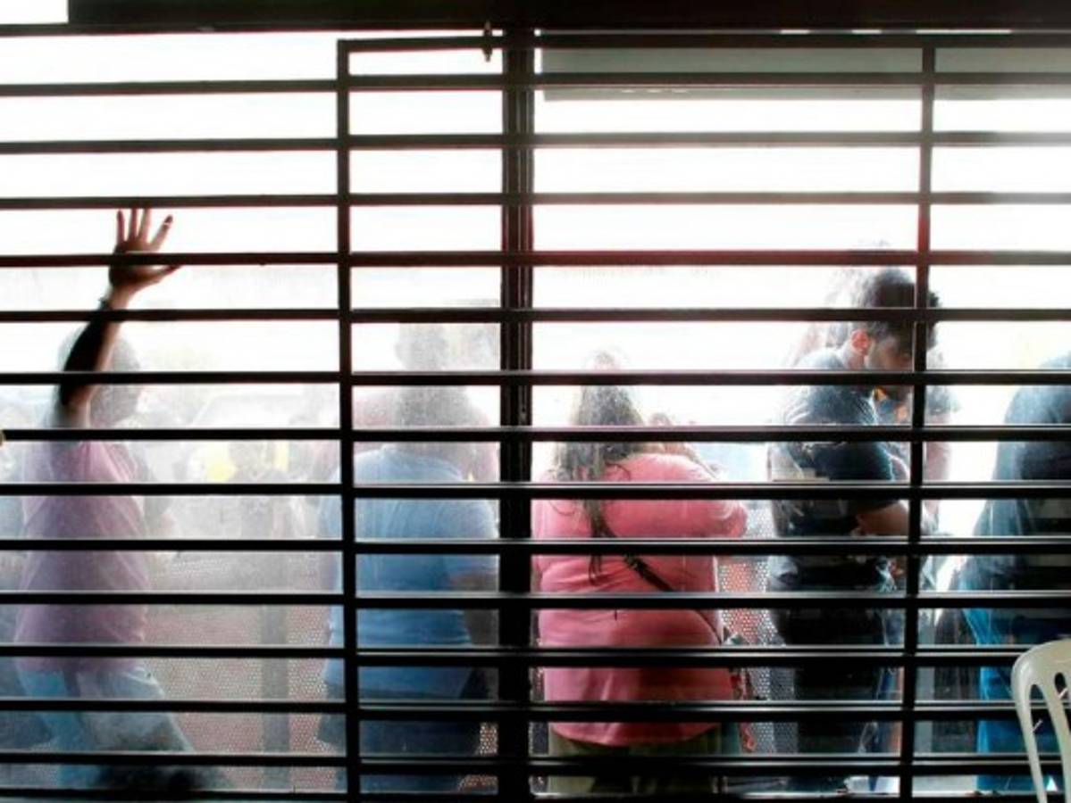 Ordenan evacuación preventiva en República Dominicana por huracán María