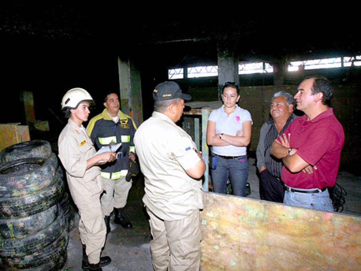Hubo mano criminal en incendio dentro del Coliseo