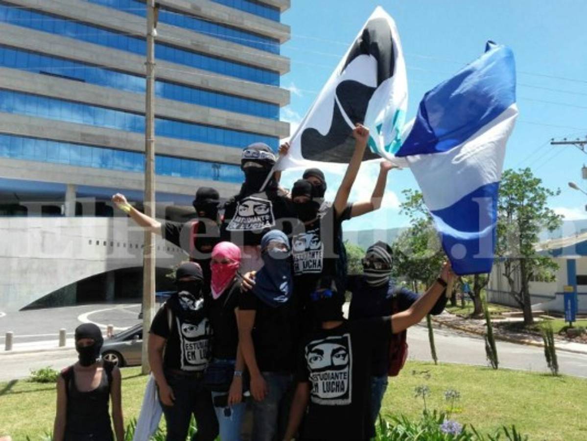 Concluye sin ningún acuerdo intento de diálogo entre autoridades y estudiantes