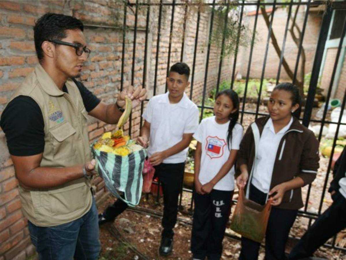 A favor del ambiente alumnos del CEB República de China