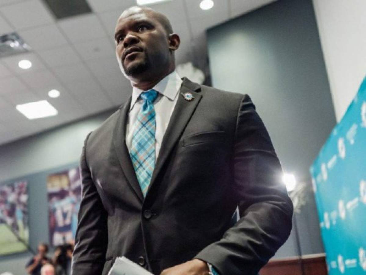 Brian Flores, entrenador de los Miami Dolphins: Mi filosofía es ayudar a mis jugadores