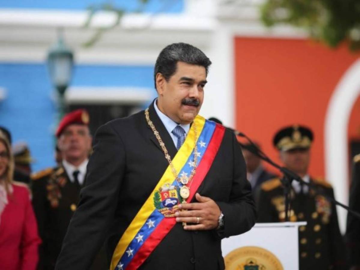 Maduro acusa de 'mentir' a funcionario de EEUU que denunció sobornos a diputados