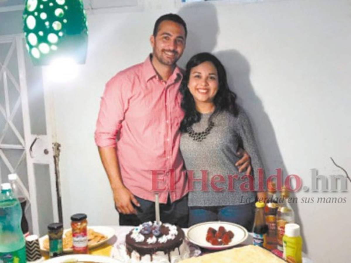 El amor atrapa a hondureños en otros países