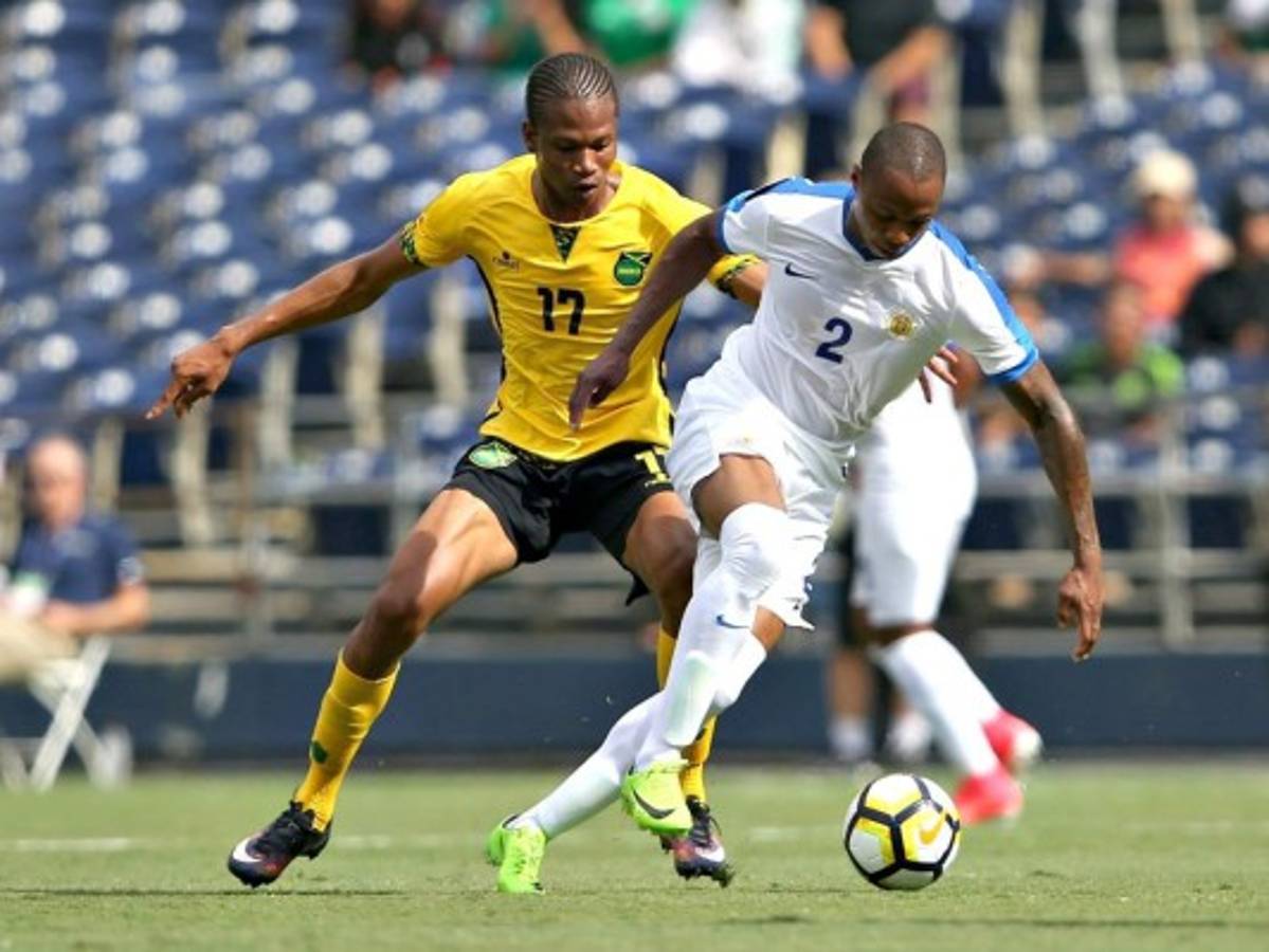 Jamaica vence a Curazao 2-0 en Grupo C de Copa Oro