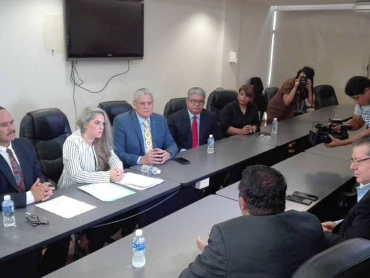 Incomoda a nuevos partidos vacío del Tribunal Supremo Electoral