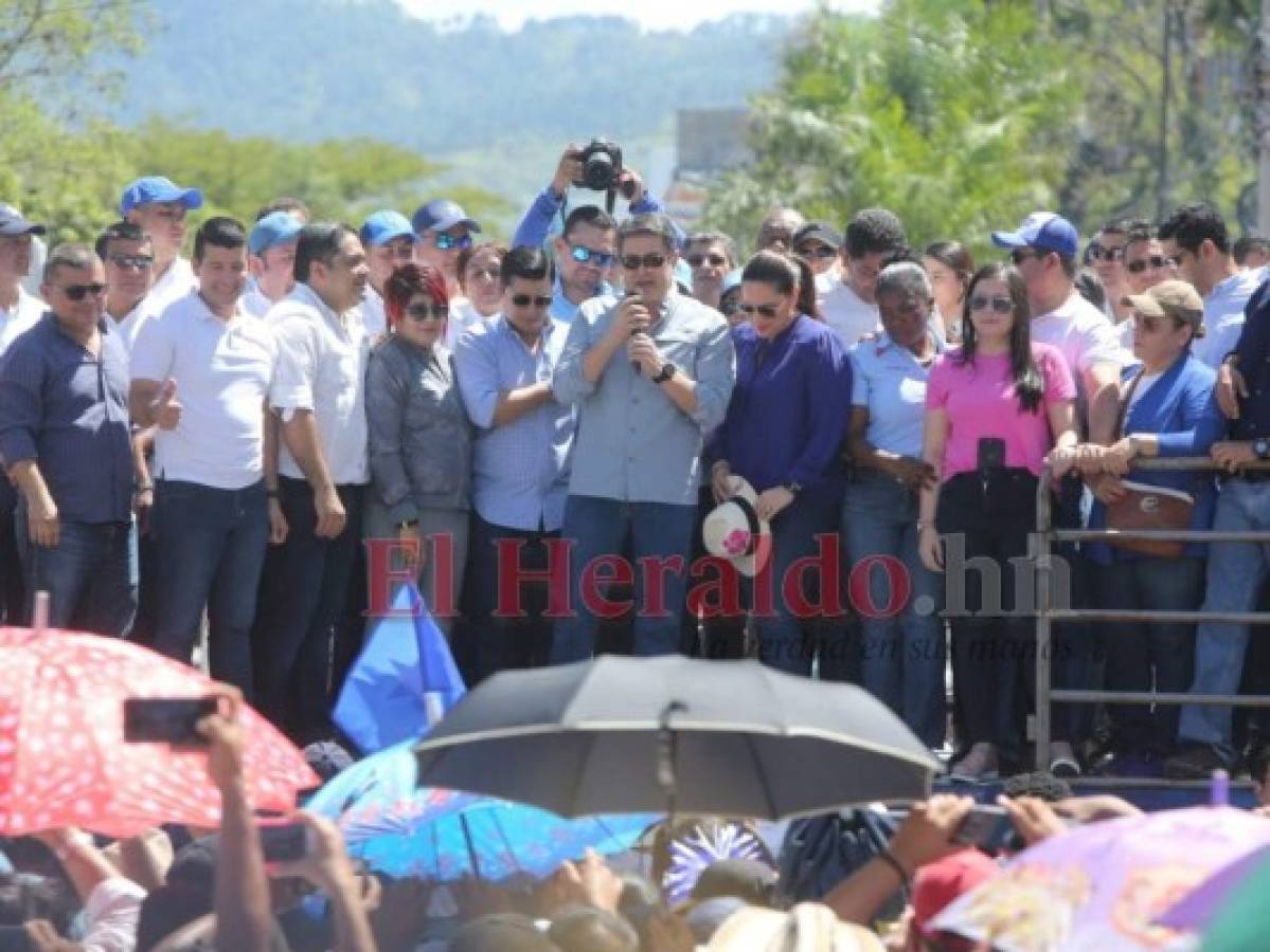 Nacionalistas marchan en la capital en apoyo a Juan Orlando Hernández