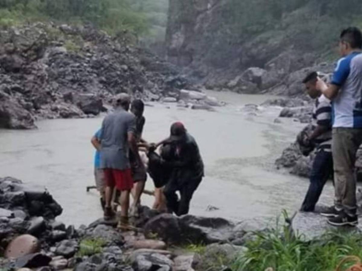 Hallan ahogados a dos jóvenes en la aldea Cofradía de La Paz