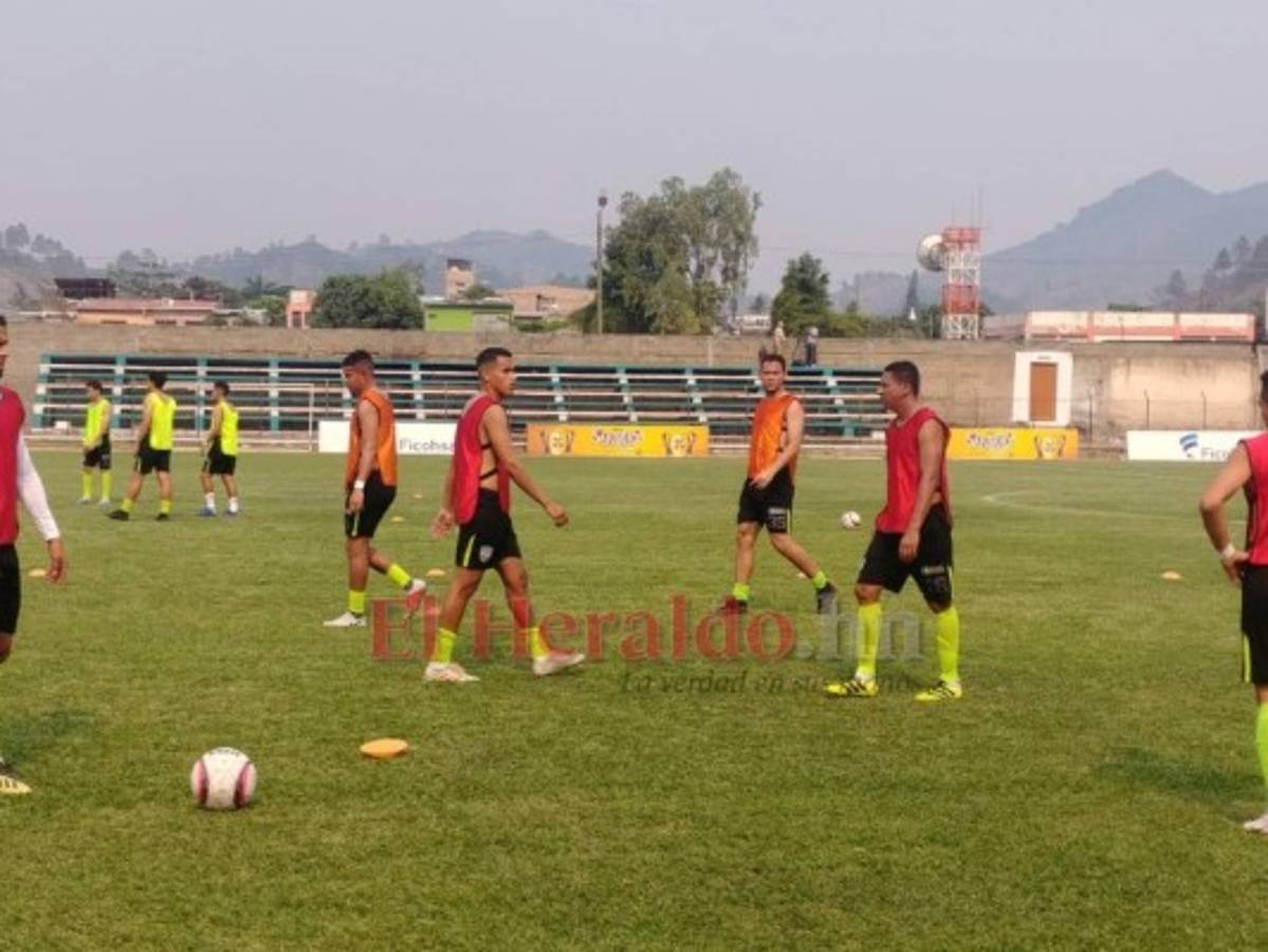 Real de Minas sacó un punto de oro ante los Lobos UPNFM en Danlí