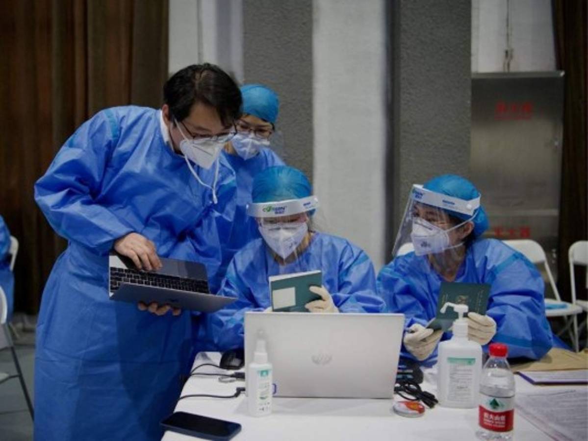 China autoriza ensayos clínicos de vacuna contra el coronavirus que se inhala