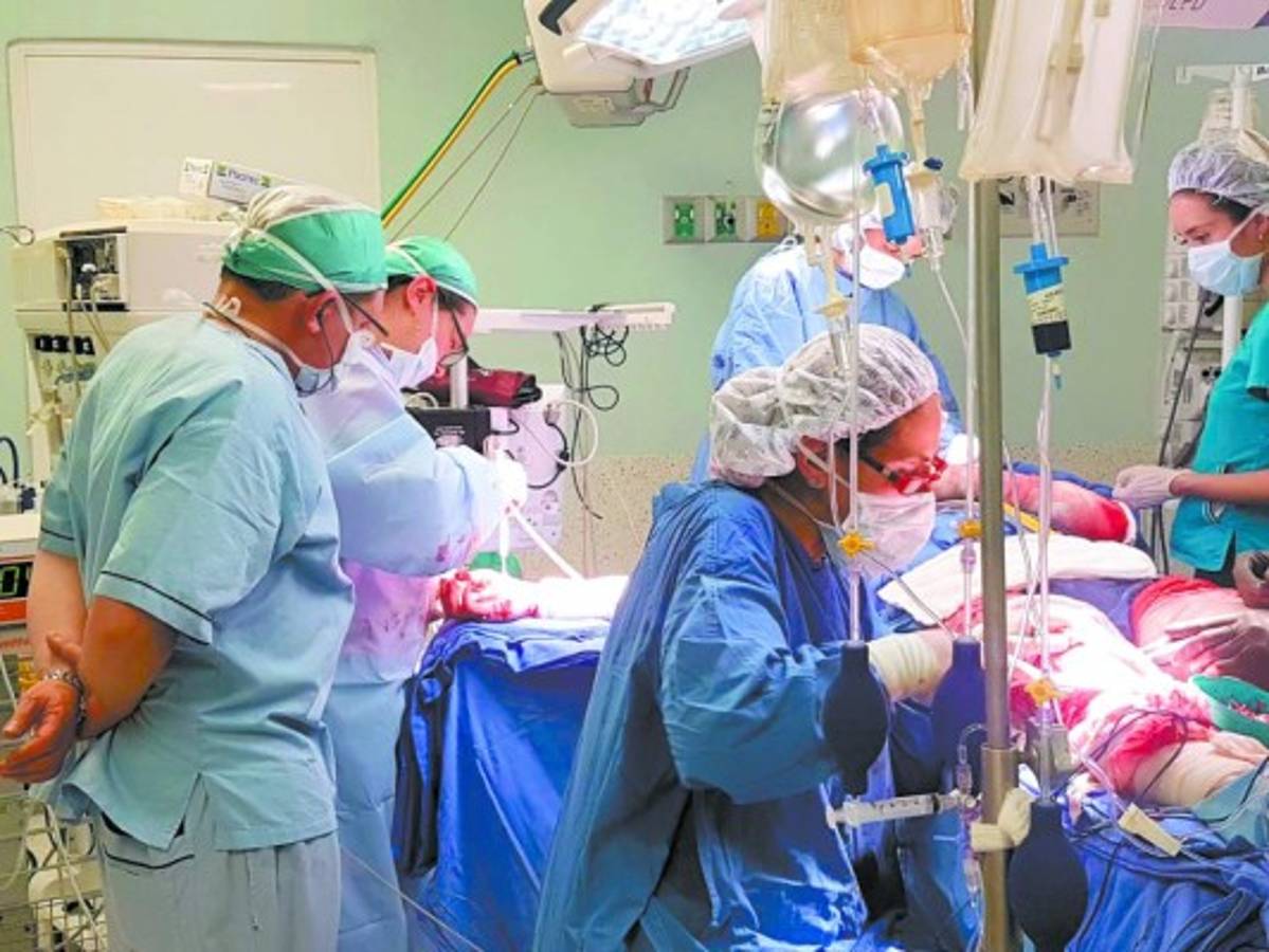 Este lunes, a las 8:30 de la mañana, llegarán restos del héroe bombero