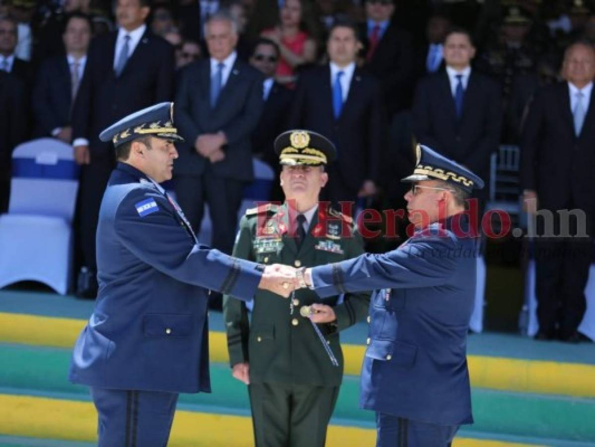 Presidente Hernández encabezó ceremonia de ascensos militares en Honduras
