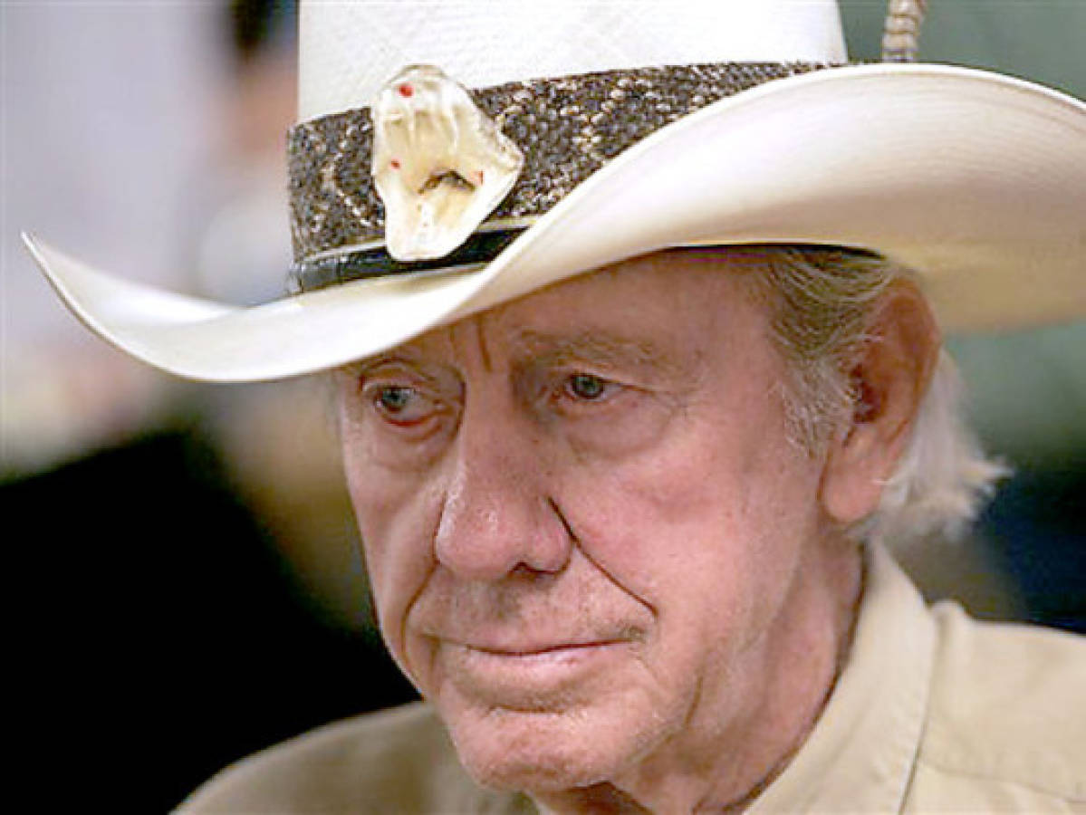 Muere grande del póquer Thomas 'Amarillo Slim' Preston