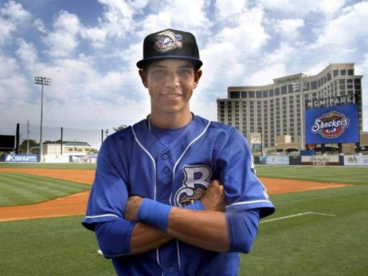 Hondureño Mauricio Dubón podría ascender al primer equipo de Milwaukee Brewers en septiembre