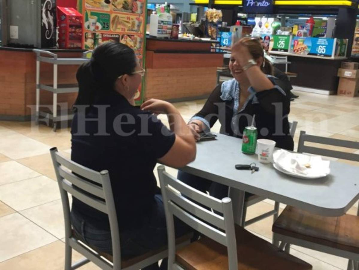 Honduras: Invasión de moscas en aeropuerto Ramón Villeda Morales de San Pedro Sula