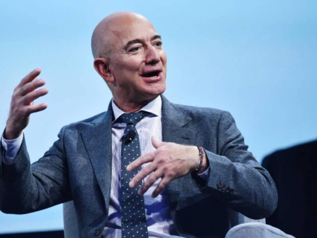 Blue Origin: Jeff Bezos viajará en el primer vuelo turístico al espacio