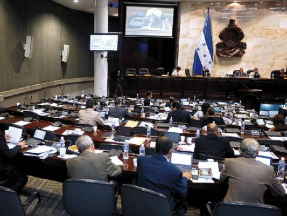 Cuatros diputados definirán la integración del nuevo Congreso en Honduras