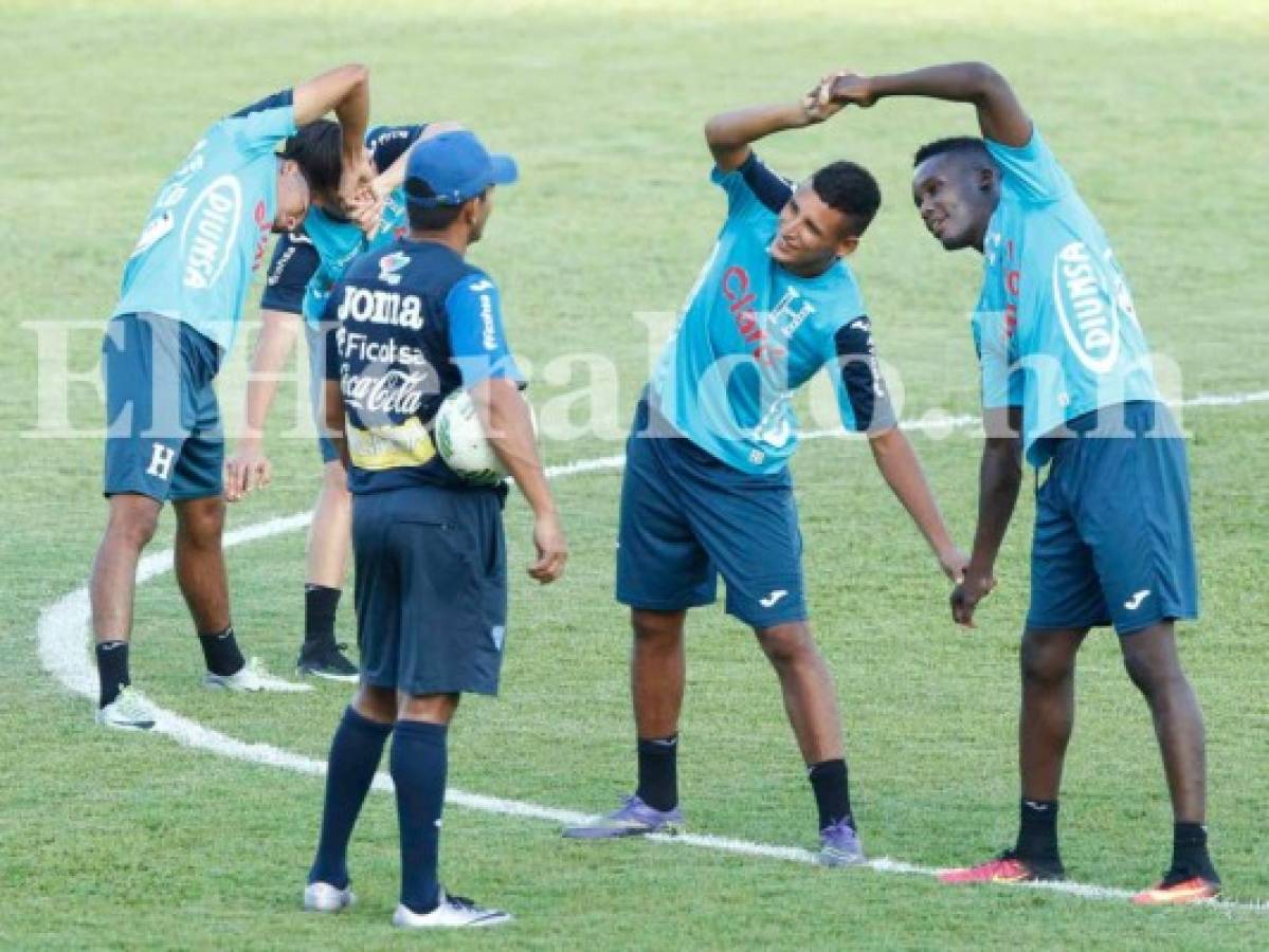 Luis Garrido volvió a ponerse la H en el pecho en el entreno previo a la Copa Uncaf