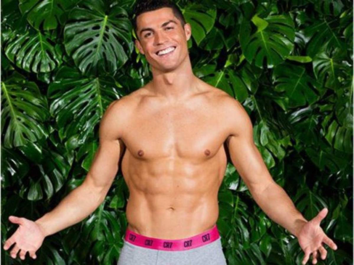 Video: Cristiano Ronaldo modela su línea de calzoncillos y enciende las redes sociales