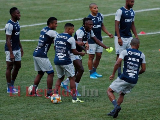 Honduras recibe a Chile presionada por mantener su ranking FIFA