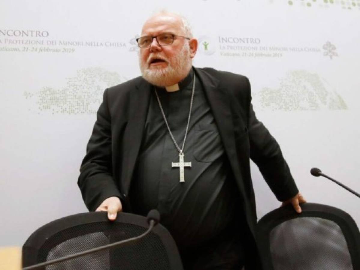 Papa Francisco rechaza renuncia de cardenal alemán por escándalo sexual