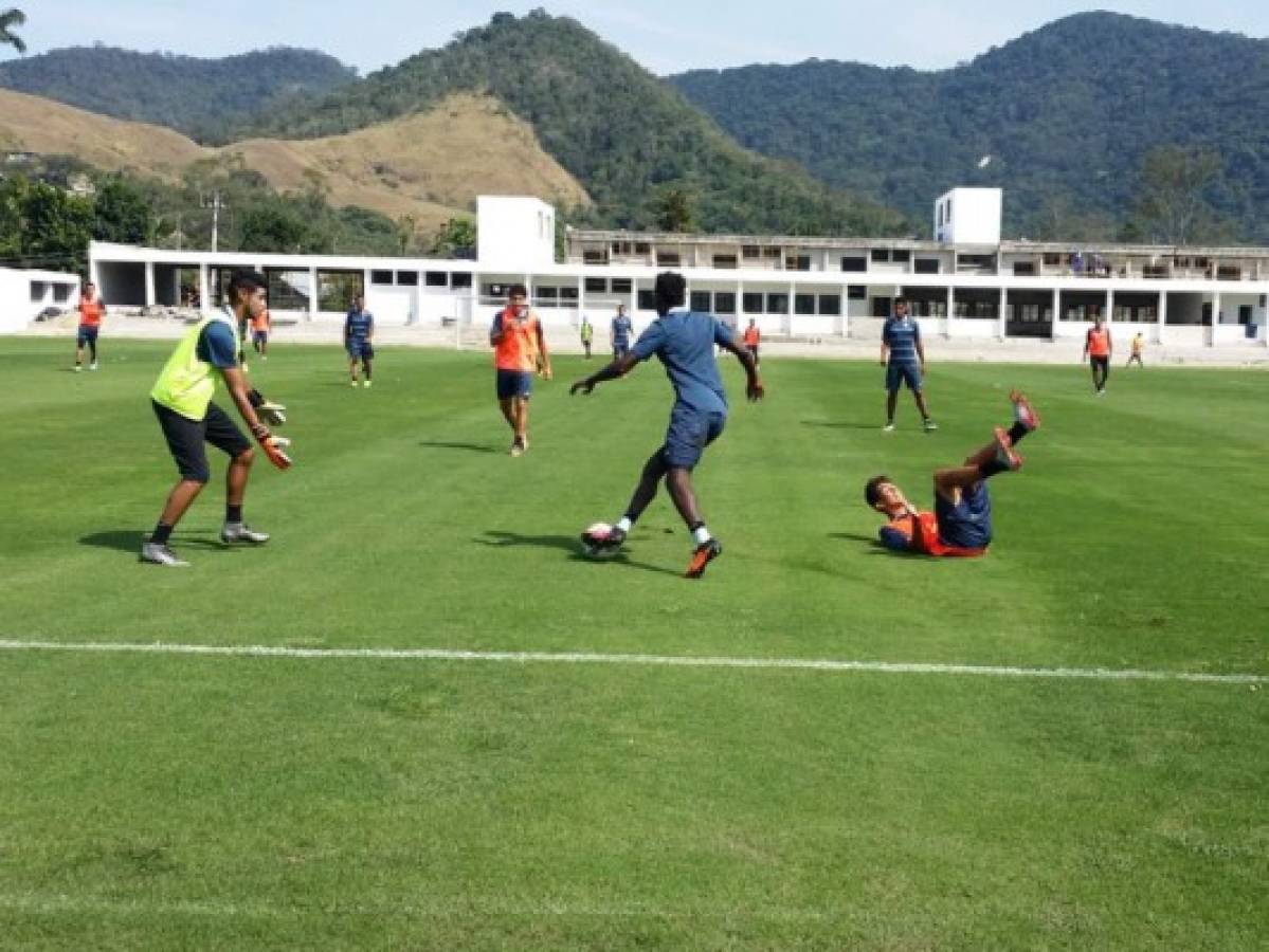 Honduras realiza su último entrenamiento de cara al juego ante Brasil