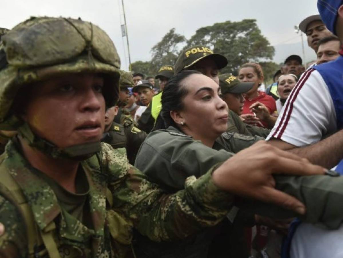 Venezuela: Más de 100 policías y militares desertaron y cruzaron a Colombia