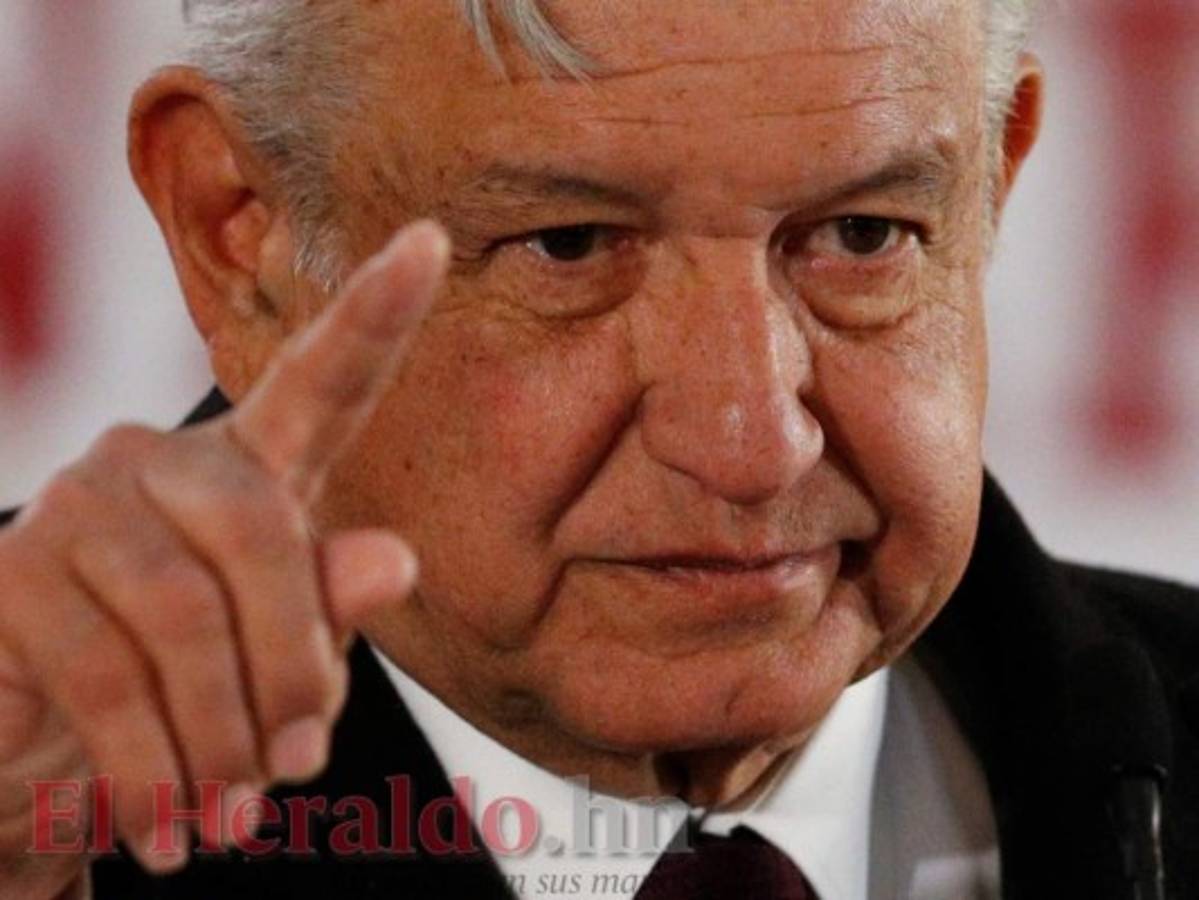 AMLO niega haber sido comunista como dicen archivos desclasificados en México  