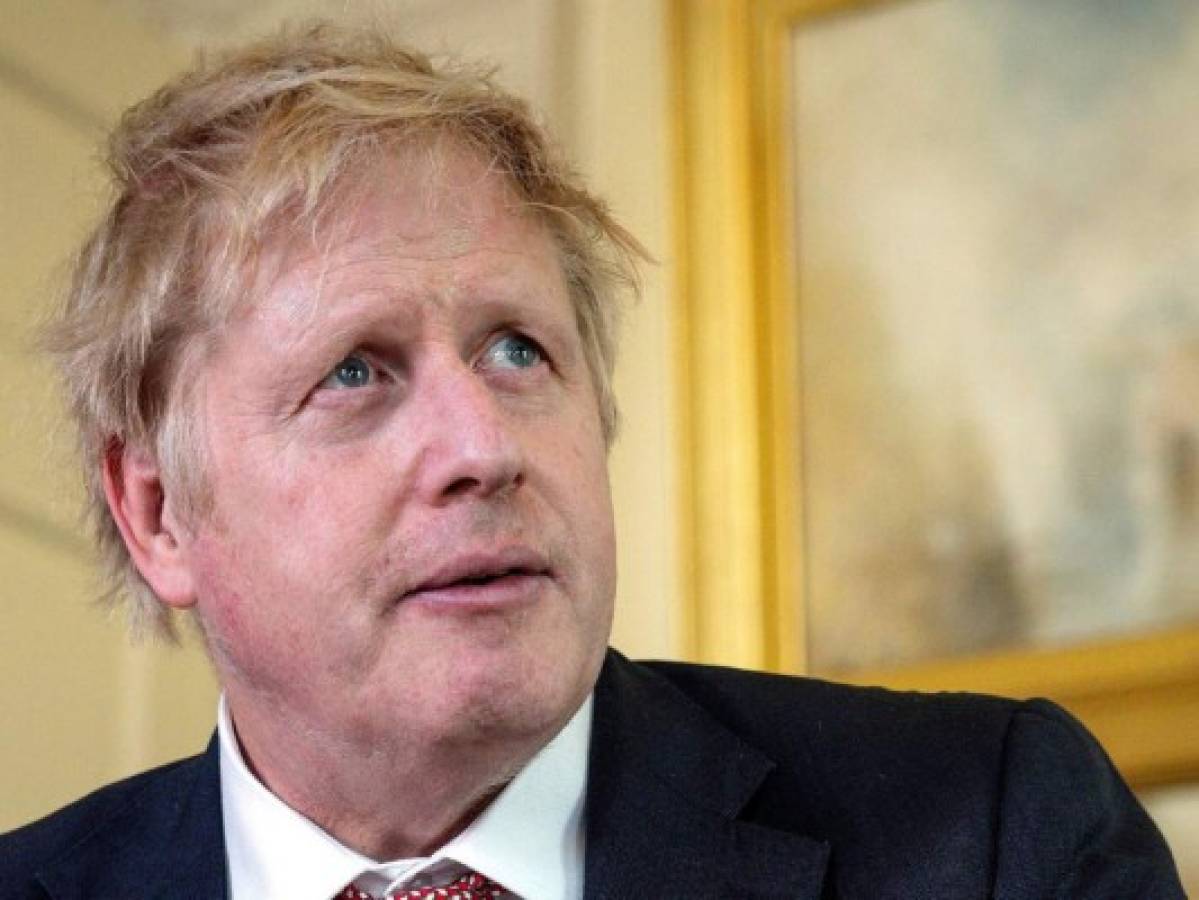 Boris Johnson salió del hospital donde estuvo internado por coronavirus  