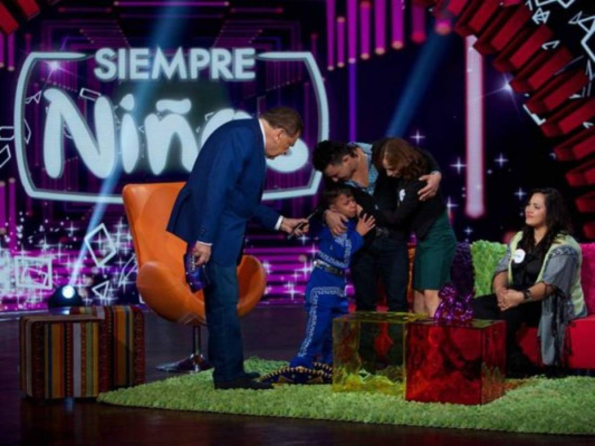 La emotiva interpretación de Marlon Yasir en el programa de Don Francisco