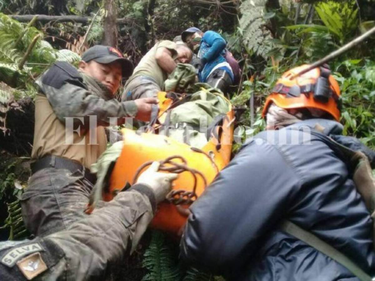 Realizan levantamiento del cuerpo de piloto de avioneta fumigadora accidentada