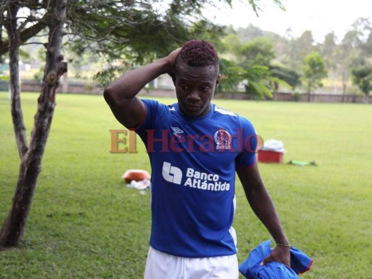 Júnior Lacayo regresó a los entrenamiento del Olimpia